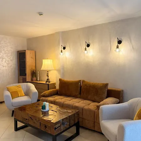 2 Bedroom Oliver In Marina Apartment